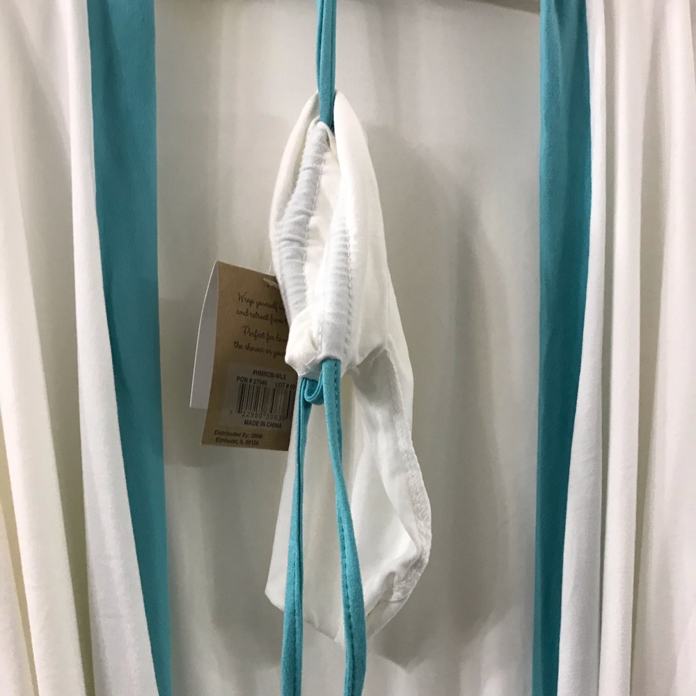 NWT Rode white And turquoise - Picture 2 of 8